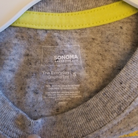 NWT short sleeve tshirt - Picture 2 of 3